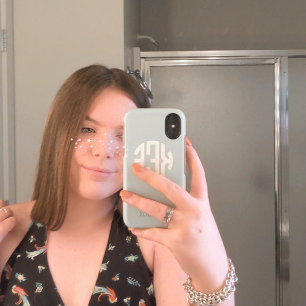 Meet your Posher, Karis
